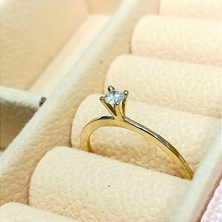 Anel solitário em ouro 18k