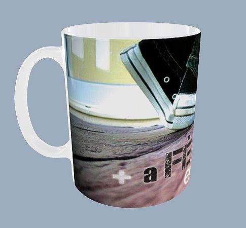 Caneca Estampa Tênis Casual