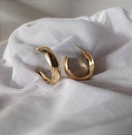 Brinco Argola Formato Tipo C Fina Banhado a Ouro 18k Antialergico