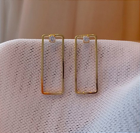 Brinco Quadrado com Zirconia Fino Banhado Ouro 18k Antialergico