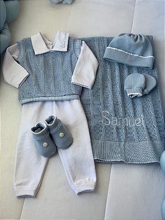 Saída maternidade masculina azul bebê com suéter