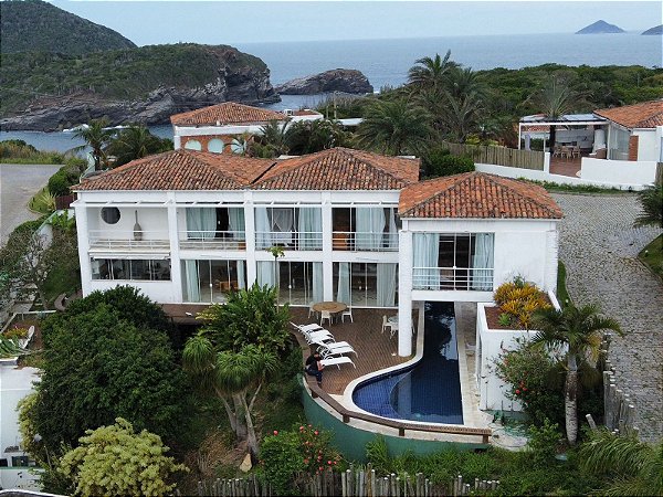 Ferradura - Casa de Condomínio