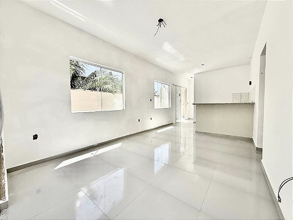 2 Quartos - 56 m² Útil - Rasa - Independente
