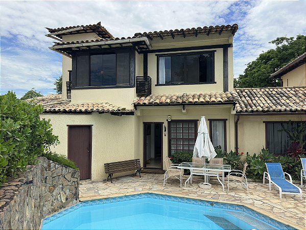 6 Quartos - 250 m² Útil - Geribá - Condomínio