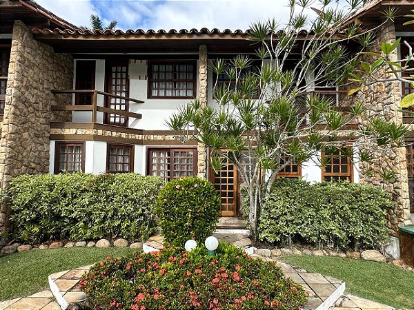 2 Qts - 75m² Útil - Manguinhos - Condomínio