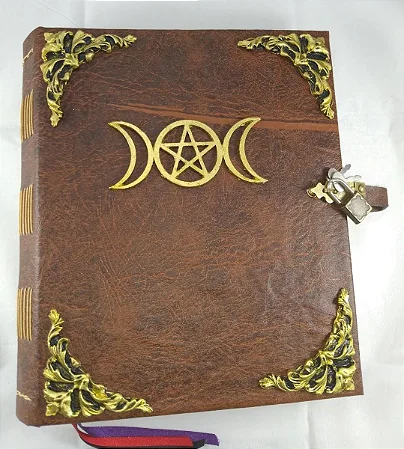 Diário com Triluna grande cod.497