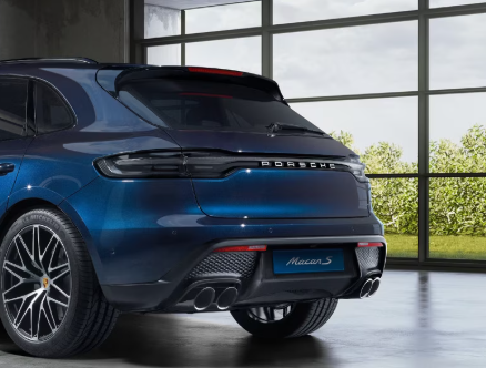 Luzes traseiras LED com faixa de luz escurecida