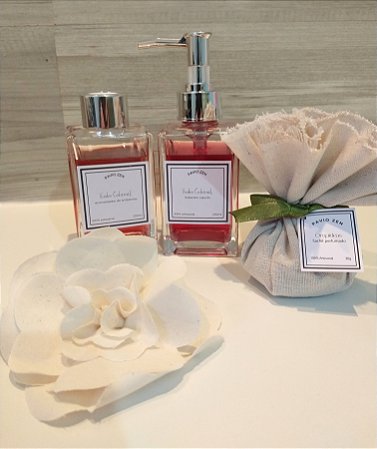 KIT AROMATIZADOR, SABONETE LÍQUIDO E SACHÊ