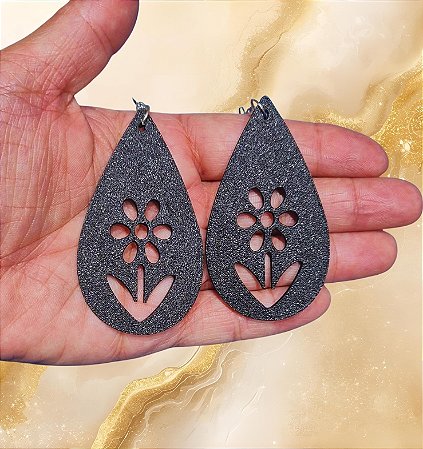 Brinco pingo de flor