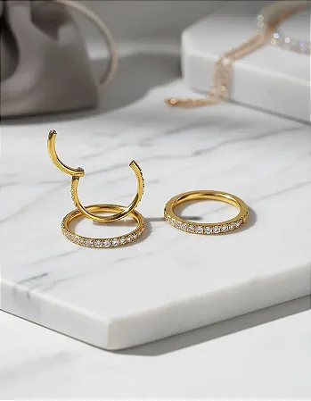 Kit 5 Peças Atacado Argola Clicker de Titânio com Zircônia Cravejada Banho PVD Dourado