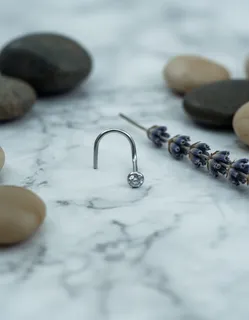 Kit Atacado 10 Peças- Piercing Nostril Aço cirúrgico com Pedra de Zircônia Cor Prateada