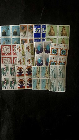 12 Quadras de Selos Comemorativos do Brasil - 1975-1976 - Mint (ref.245)