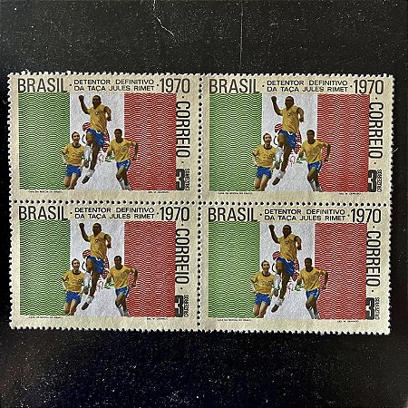 Quadra de Selos Comemorativos do Brasil - Brasil Tri-Campeão Mundial de Futebol - 1970 - Mint - ref.932