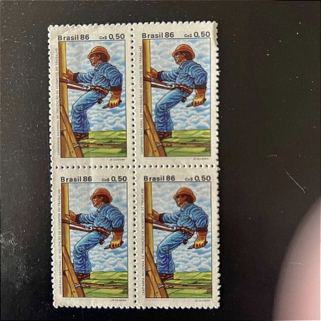 Quadra de Selos Comemorativos do Brasil - Campanha Nacional de Prevenção de Acidentes de Trabalho- 1986 - Mint - ref.2256