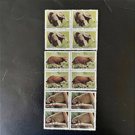 03 Quadras de Selos Comemorativos do Brasil - Preservação da Fauna Brasileira - Mamiferos em Extinção - 1988- Mint - ref.2304