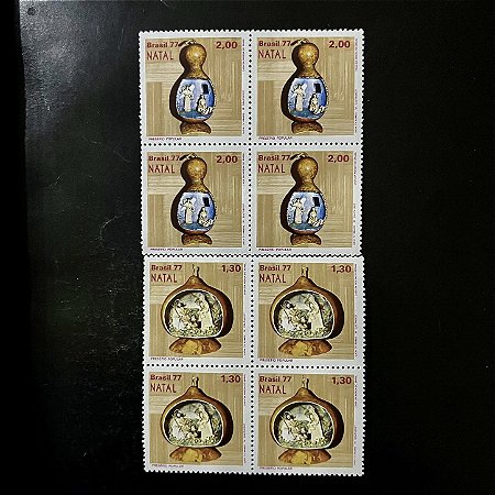 02 Quadras de Selos Comemorativos do Brasil - Natal 77 - Presépios Populares - 1977 - Mint - ref.2450