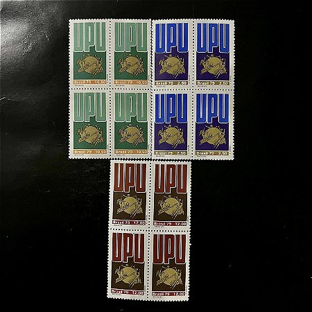 03 Quadras de Selos Comemorativos do Brasil - Dia da União Postal Universal - 1979 - Mint - ref.2484