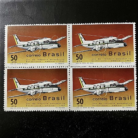 Quadra de Selos Comemorativos do Brasil - Ano da Industria Aeronáutica - Aviaõ Bandeirante - 1969 - Novo - ref.2715