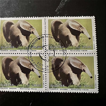 Quadra de Selos Comemorativos do Brasil - Preservação da Fauna Brasileira - Tamanduá Bandeira - 1988 - com carimbo comemorativo - ref.2936