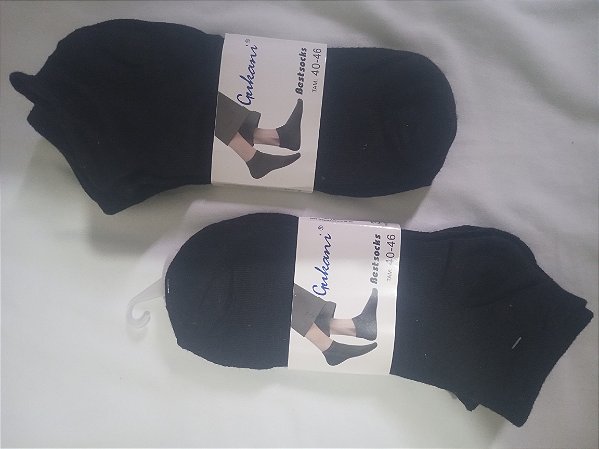 Meias Socket Brancas & Pretas look Casual