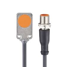 IQ2002 | ifm | Sensor Indutivo Retangular 20x20mm Faceado Alcance 12mm PNP/NO Cabo 2m