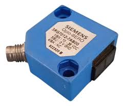 3RG7012-7AB00 | Siemens | Barreira Fotoelétrica SIMATIC PXO 30x30mm Receptor PNP NA 10/36V DC