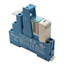 48.52.7.024.0050 | Finder | Relé Interface Slim 2 Reversões 8A 24VDC