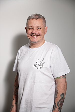 Camiseta Bizonho na Xícara