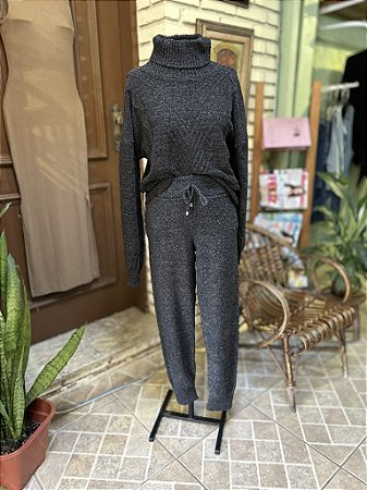 Conjunto trico mousse gola