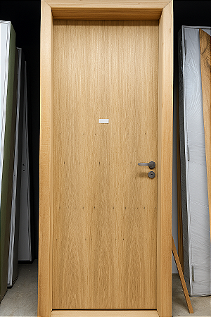KIT PORTA MONTADA 72X210 GIRO BATENTE 14CM EUCALIPTO