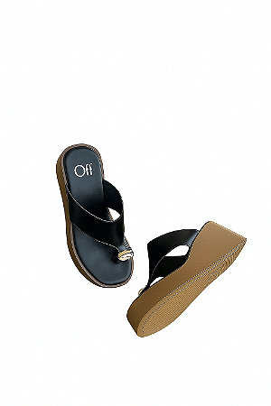 Sandália Plataforma Solado Alto Detalhe Dourado Offline Preto