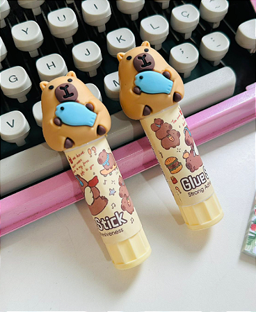 Cola bastão capivara