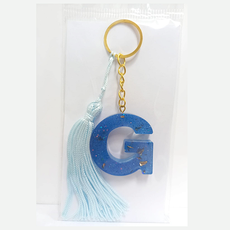 Chaveiro Personalizado em Resina - Formato de Letra com Tassel