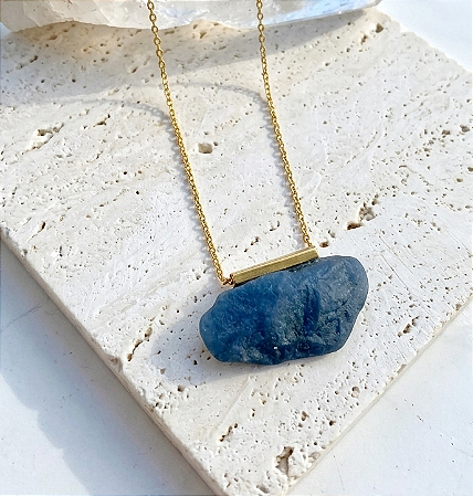 Amuleto E X P R E S S A R com quartzo azul