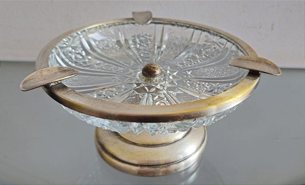 Cinzeiro em vidro (antiguidade / raridade / relíquia / antiquário)
