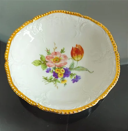 bowl / tigela em porcelana (antiguidade / raridade / antiquário / relíquia)