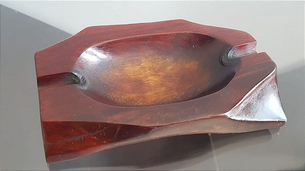 cinzeiro em madeira nobre (antiguidade / raridade / relíquia / antiquário)