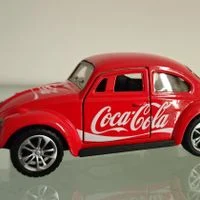 carro em metal coca cola