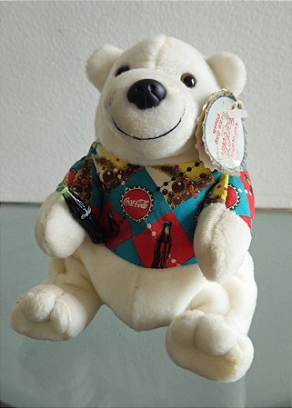 urso de pelúcia coca cola