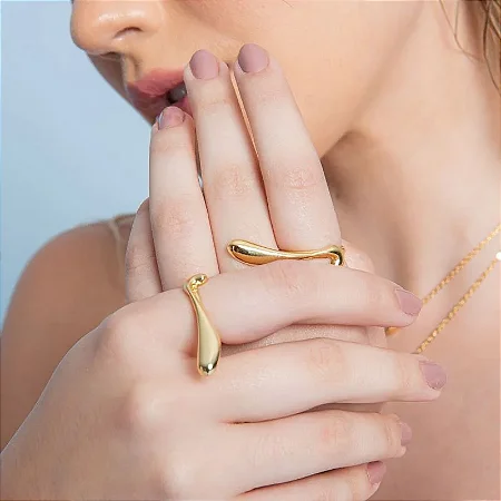 ANEL GOTA FLUIDA AJUSTAVEL BANHADO A OURO 18K