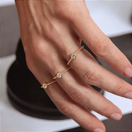 ANEL SOLITÁRIO PONTO FINAL ZIRCÔNIA AJUSTÁVEL BANHADO A OURO 18K