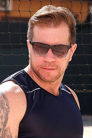 Óculos de sol Running 2.0 Preto e Cristal c/ Preto Degradê (Unissex)