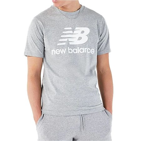 Camiseta New Balance Essentials Logo Masculina Cinza Claro