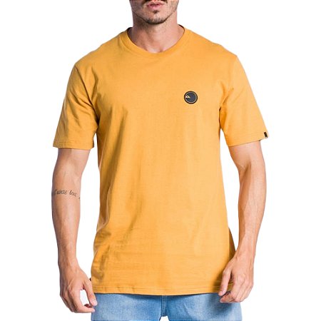 Camiseta Quiksilver Patch Round Color SM24 Mostarda