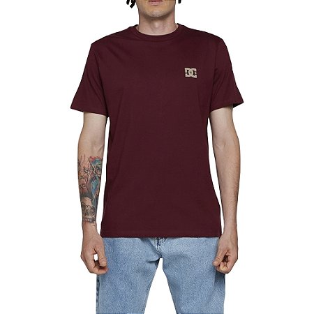 Camiseta DC Shoes Backstripe WT24 Masculina Bordô