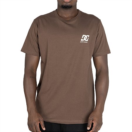 Camiseta DC Shoes Palletline Plus Size WT25 Marrom Escuro