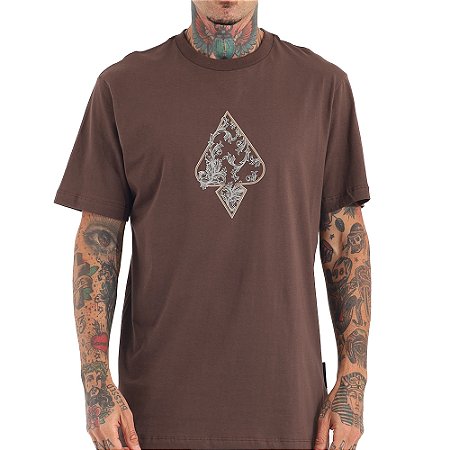 Camiseta MCD Espada Relevo WT26 Masculina Marrom Ruina