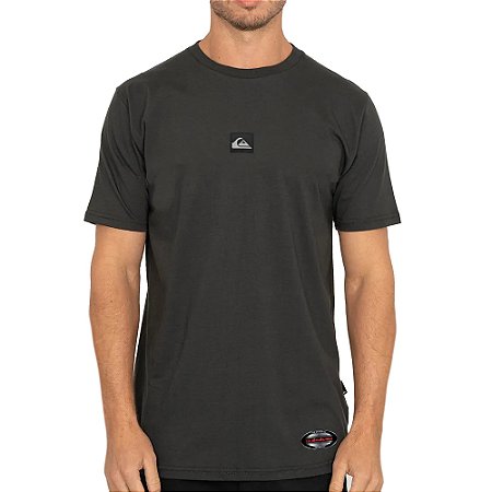 Camiseta Quiksilver Adapted WT26 Masculina Cinza Escuro