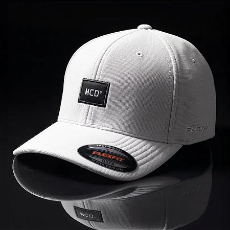 Boné MCD Aba Curva Flexfit MCD SM26 Cinza Claro