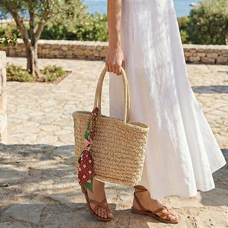 AMEI DE PAIXÃO - Bolsa Quadriculada com Lenço Vermelho e Verde